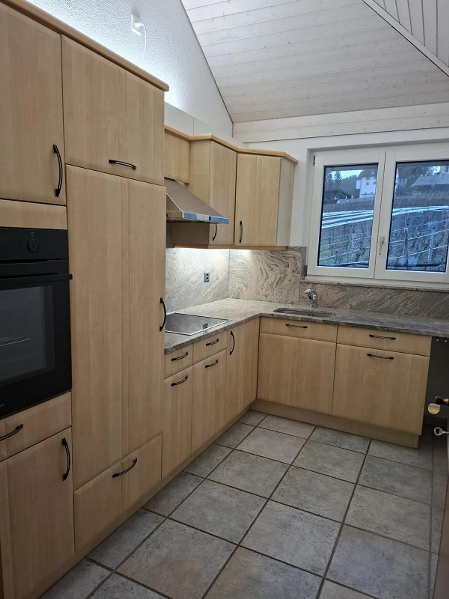 Appartement sous les combles de 3 pièces - Photo 7 sur 9