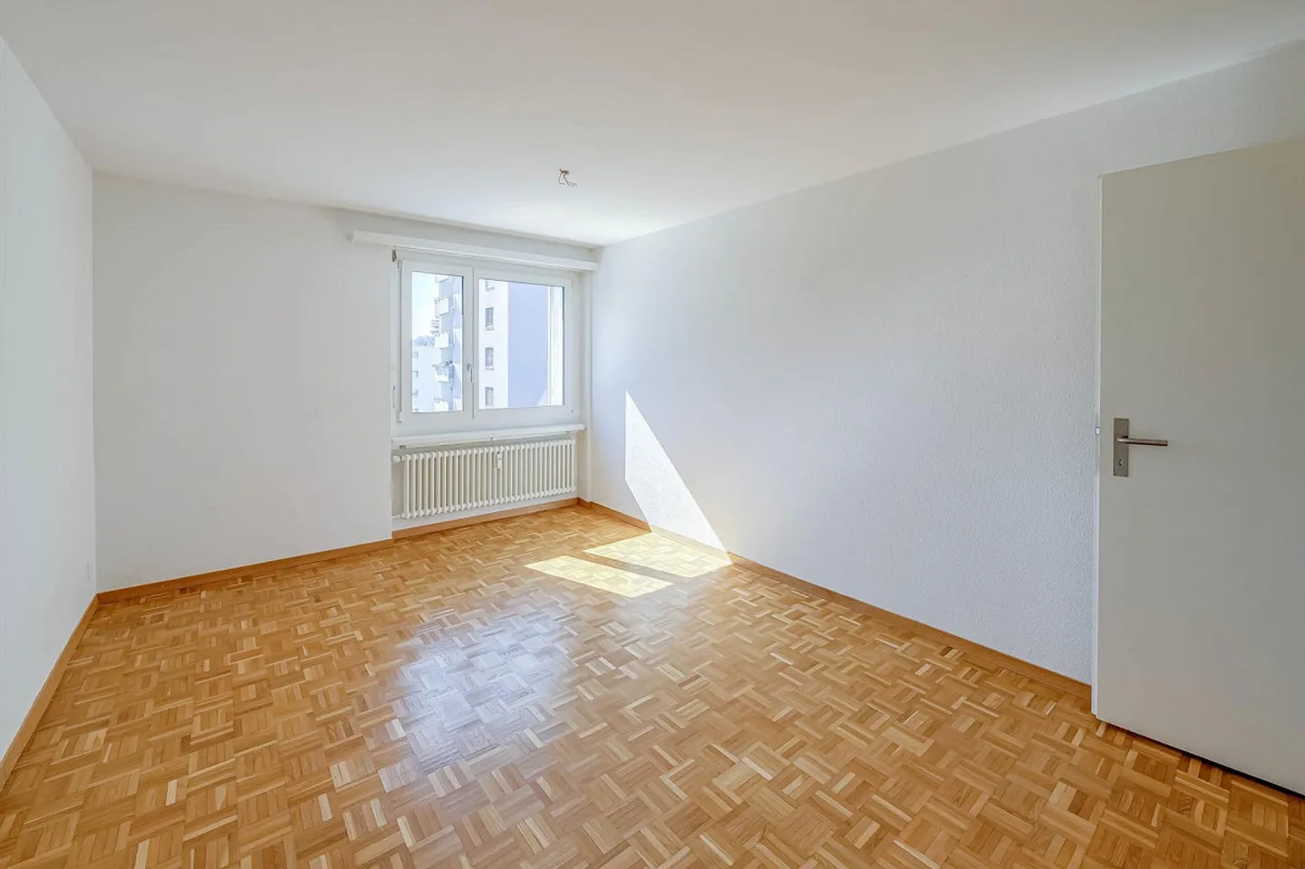Moderne Wohnung mit Balkon - Foto 7 von 9