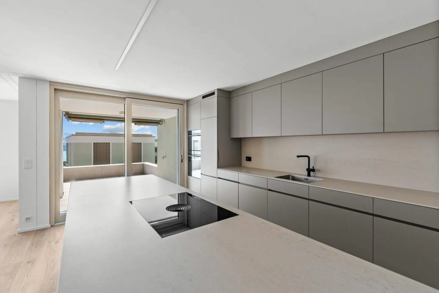 TILIA | Vivere con vista lago - Appartamento al piano terra 4.5 stanze E002 - Foto 9 di 17