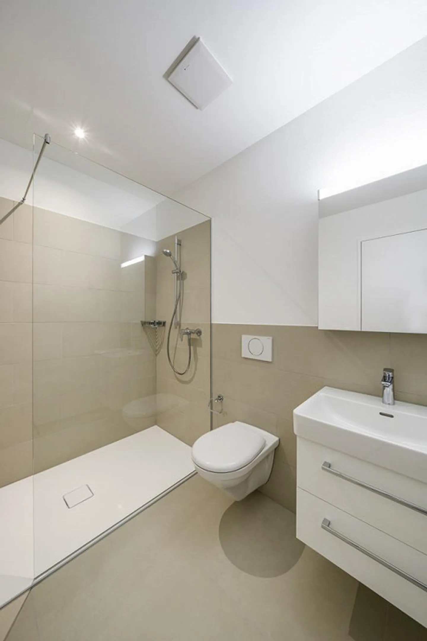 Attractive Living by the New Canton Train Station - Photo 5 of 8