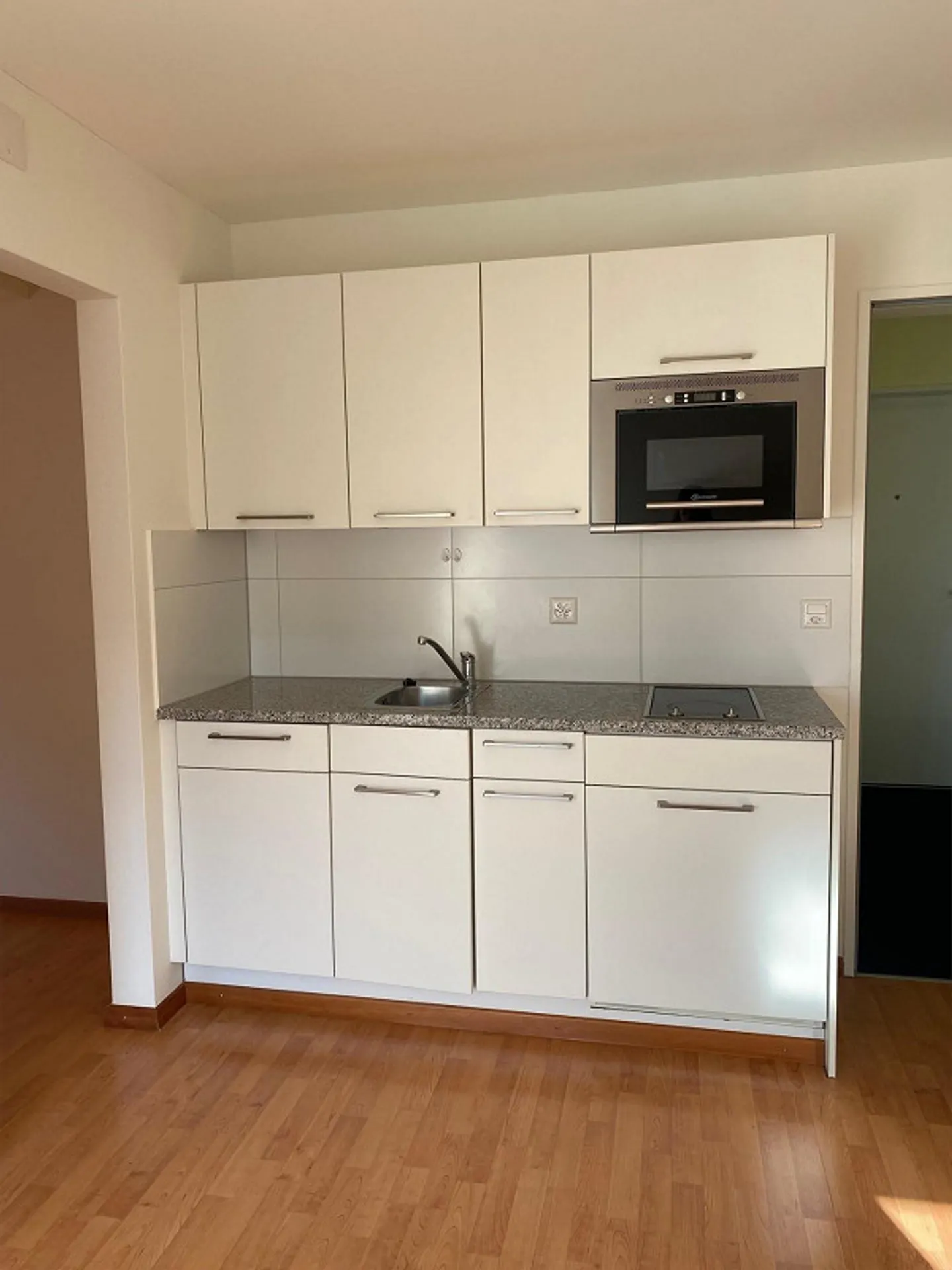 Incantevole appartamento mansardato nel popolare quartiere 4! - Foto 4 di 5