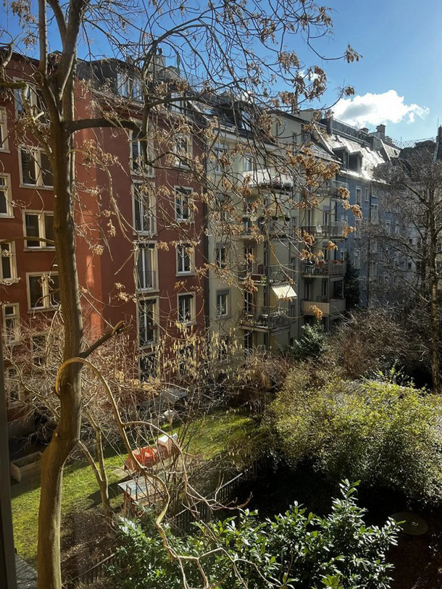 Charming apartment in the heart of Zurich-Wiedikon - Photo 7 of 8