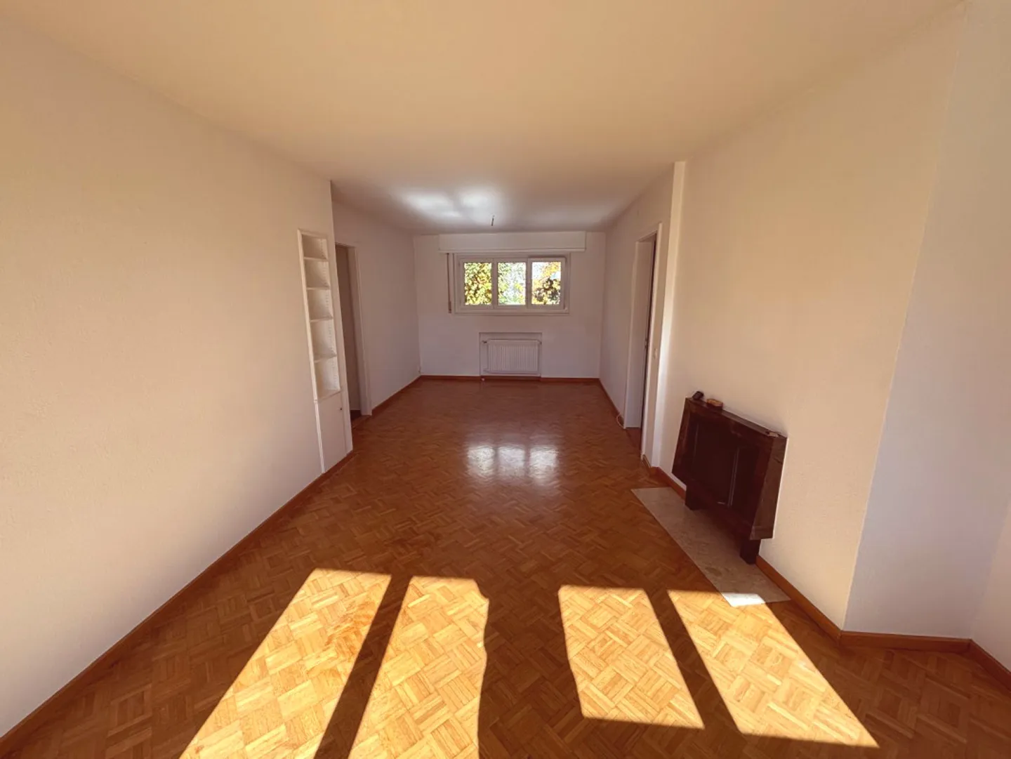 For rent on the upper floor, a 4.5 room apartment of approx. 80m2 in La Tour de Peilz - Photo 2 of 10