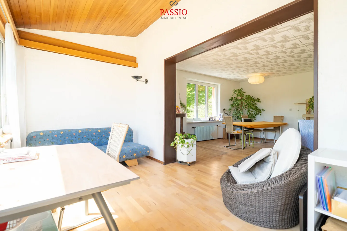 Casa bifamiliare in posizione elevata con grande terreno - Foto 4 di 27