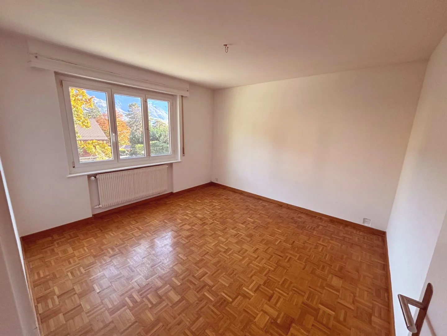 For rent on the upper floor, a 4.5 room apartment of approx. 80m2 in La Tour de Peilz - Photo 5 of 10