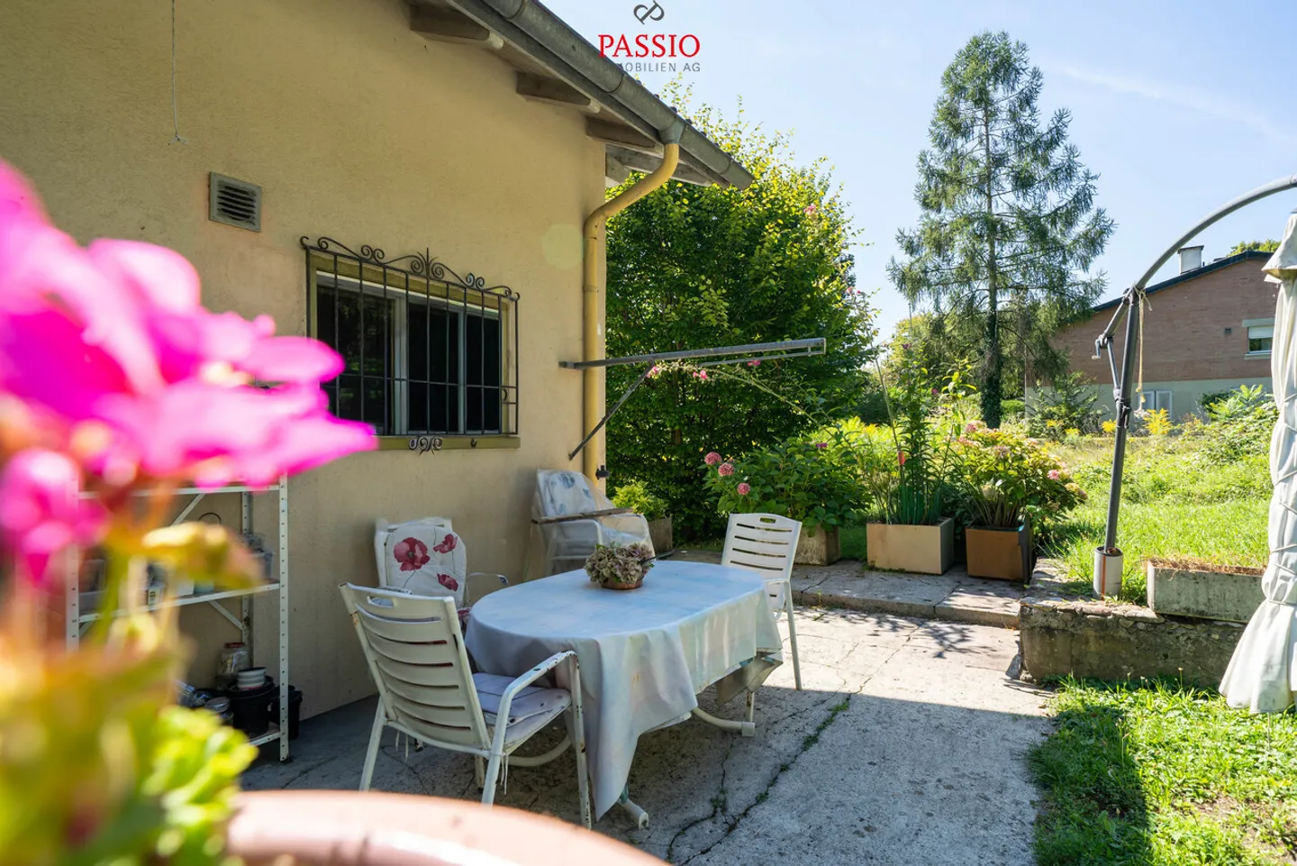 Casa bifamiliare in posizione elevata con grande terreno - Foto 21 di 27