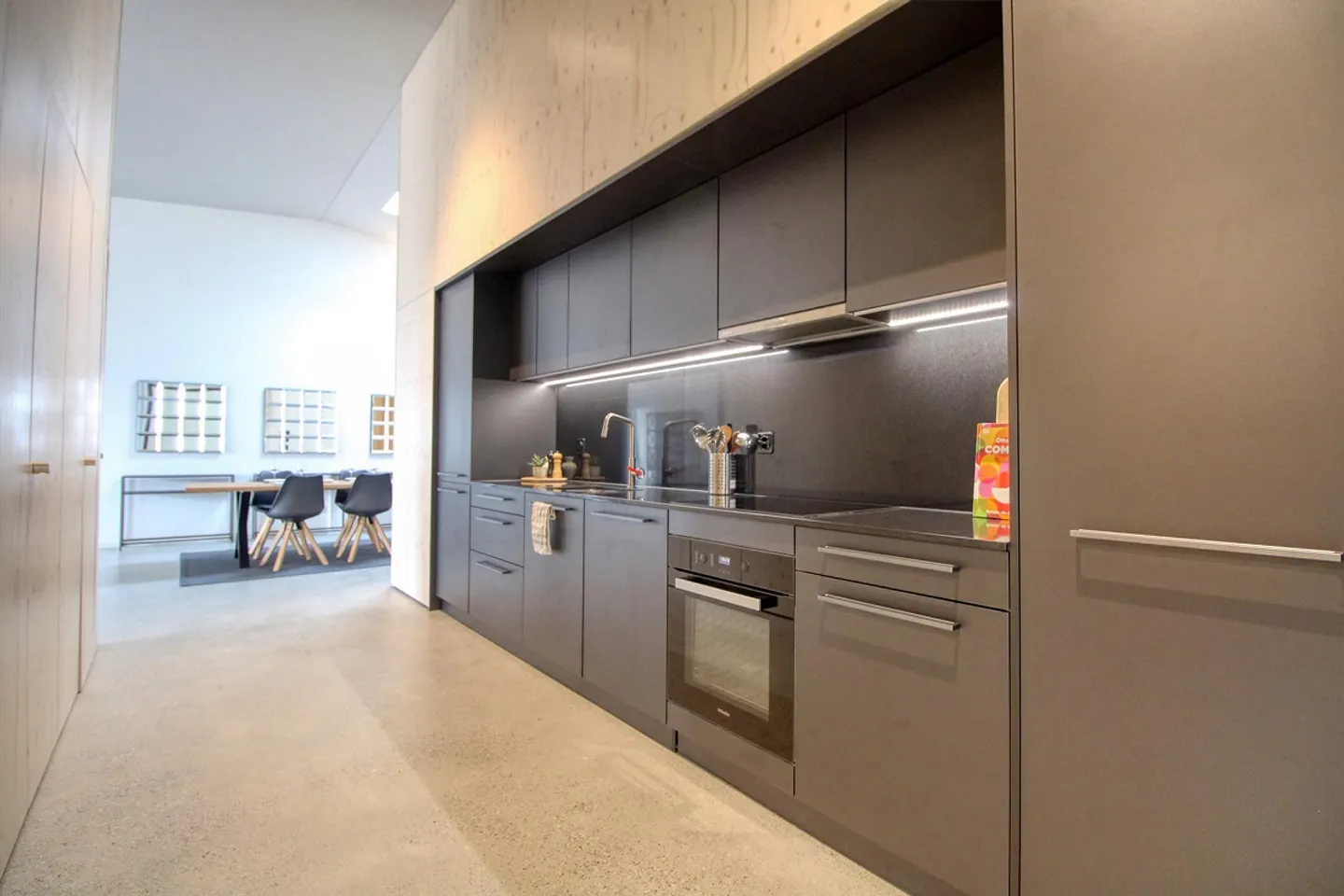 Coliving conçu pour la concentration, la communauté et le confort à Renens - Photo 16 sur 30