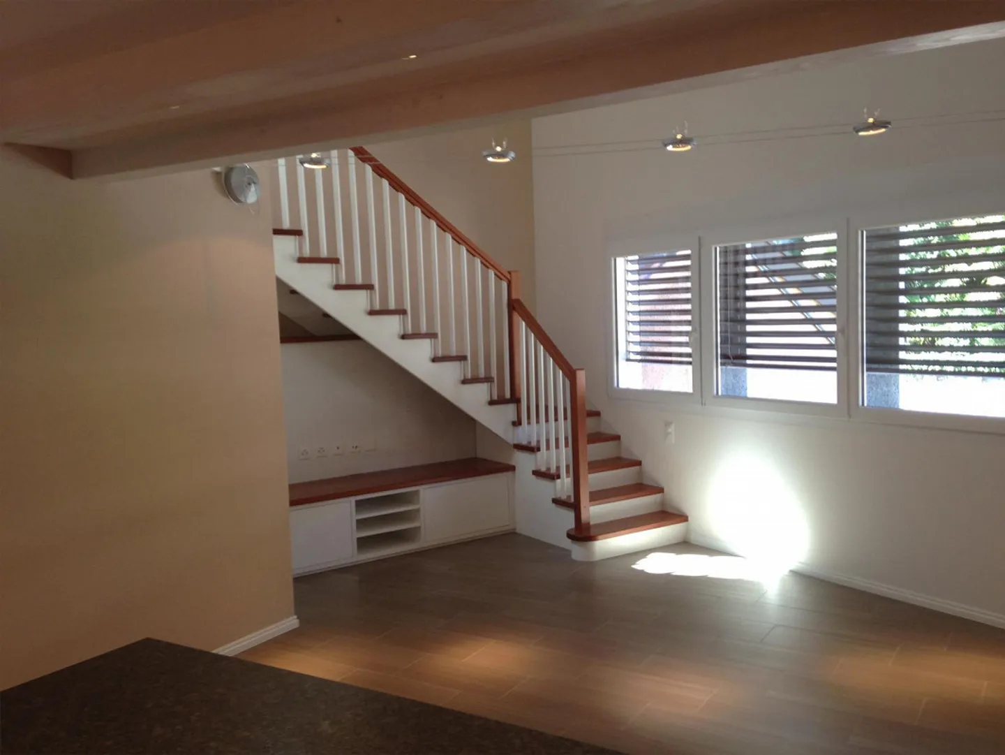 Minusio - Duplex, 2,5 pièces de luxe - vue sur les montagnes et le lac - Photo 14 sur 16