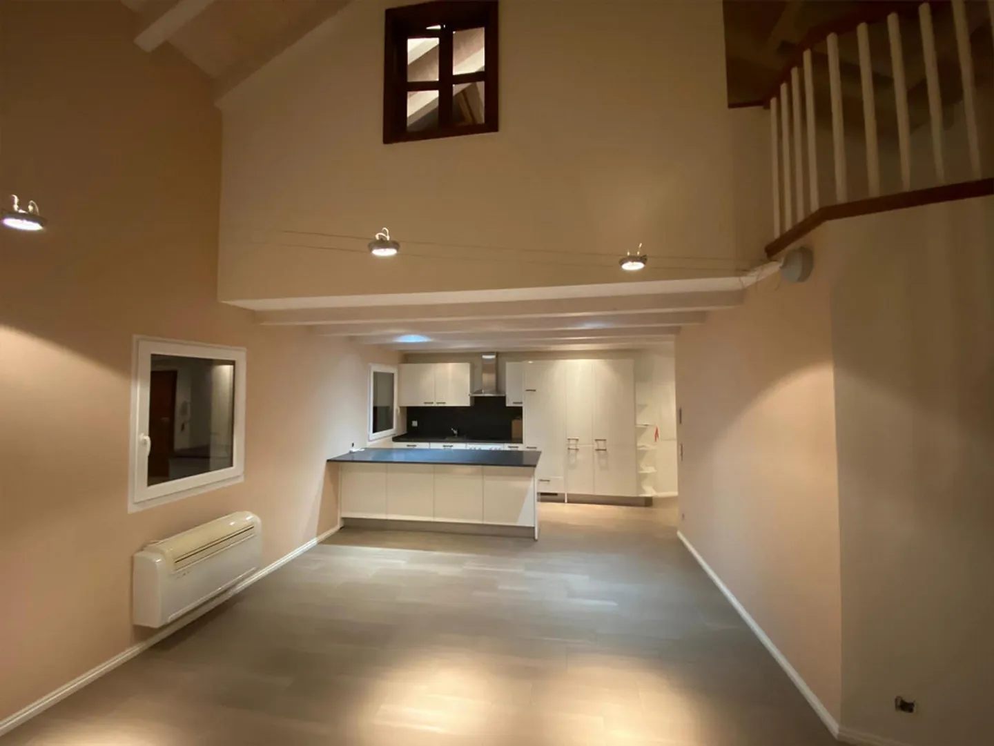 Minusio - Duplex, 2,5 pièces de luxe - vue sur les montagnes et le lac - Photo 15 sur 16