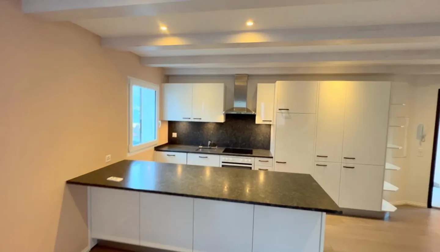 Minusio - Duplex, 2,5 pièces de luxe - vue sur les montagnes et le lac - Photo 4 sur 16