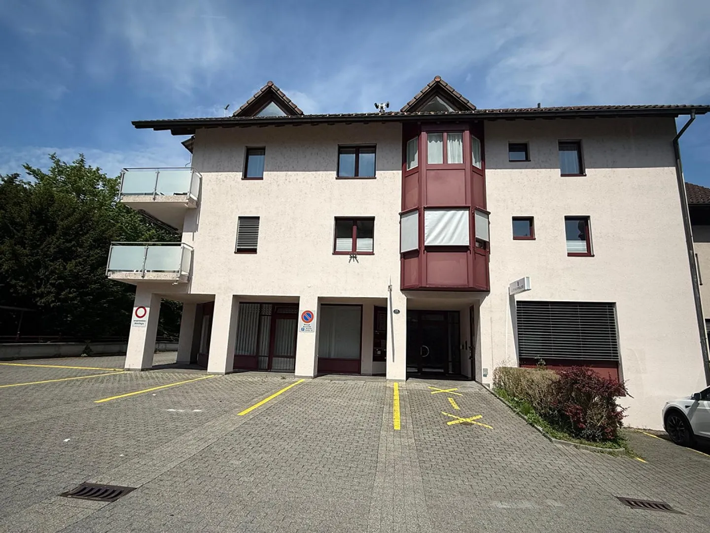 Underground parking space for rent - Photo 1 of 1