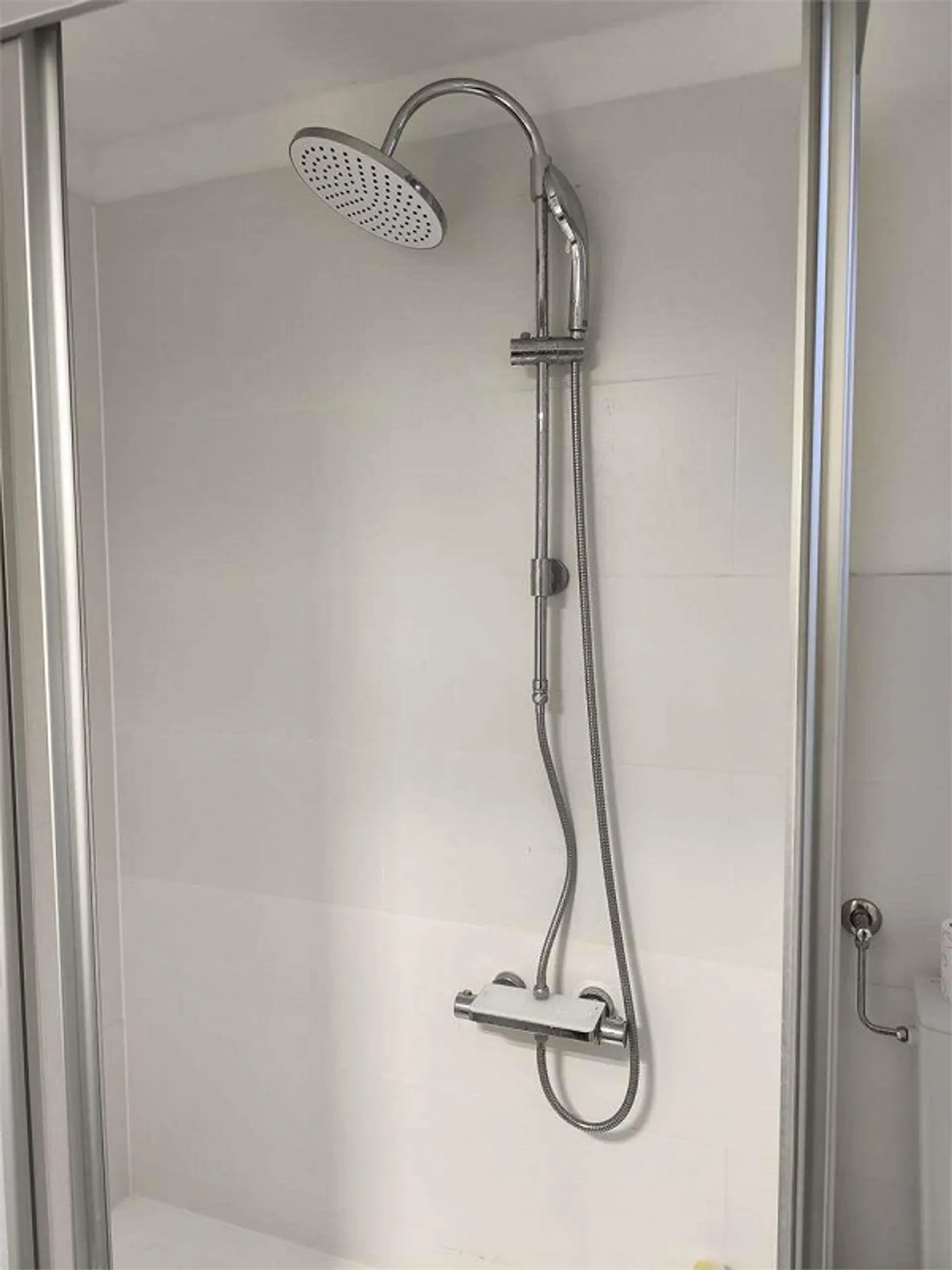 À proximité de Bellinzona - Cresciano : Splendide 3.5 pièces rénové - Photo 5 sur 6