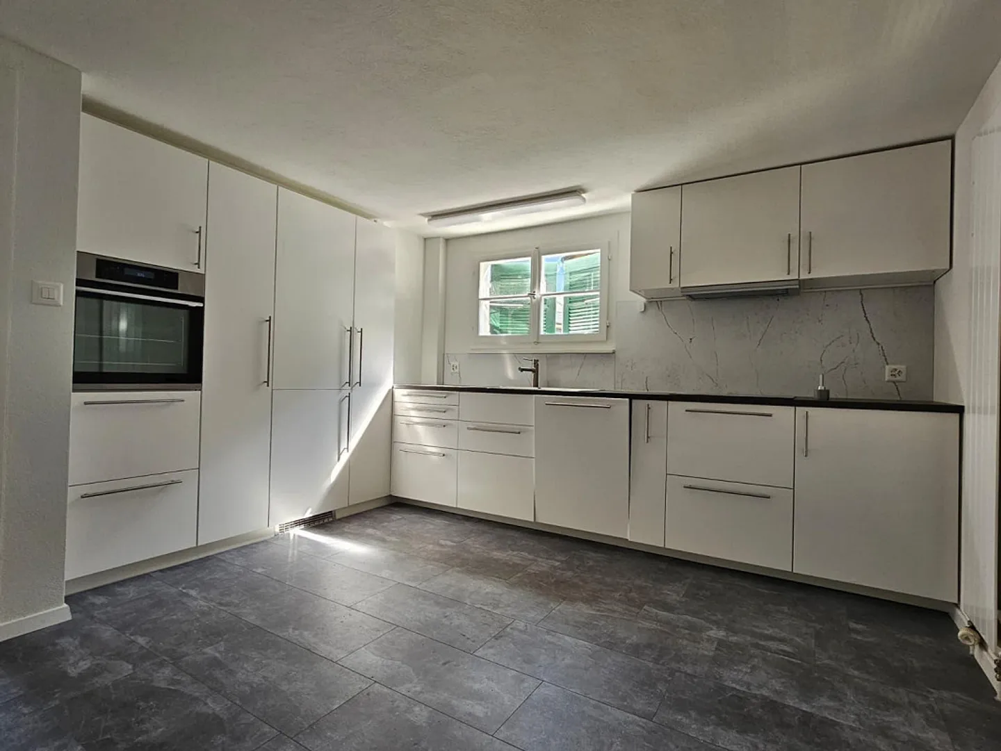 Incantevole casa unifamiliare di 5,5 locali con terreno circostante - Foto 2 di 13