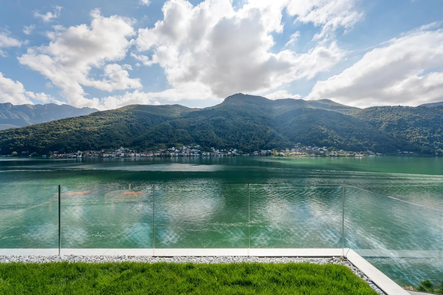 Luxusvilla mit Seeblick - Foto 6 von 13