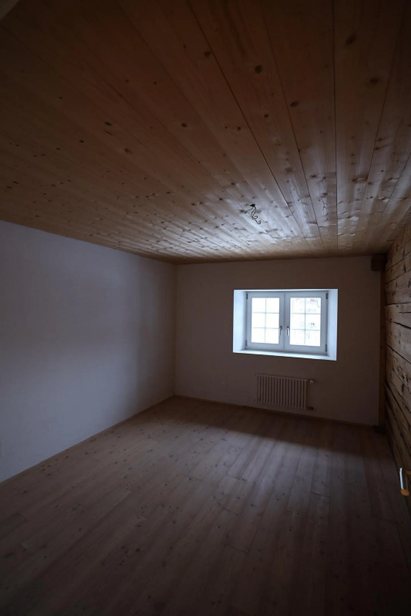 Appartement spacieux de 3,5 pièces sur 3 étages - Photo 4 sur 8