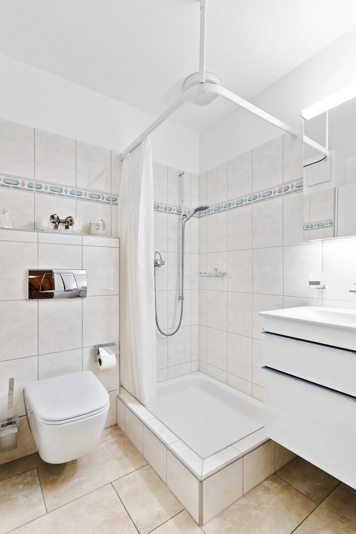 6 1/2 Zimmer Maisonette Wohnung inkl. 2 Tiefgaragenplätze - Foto 10 von 10