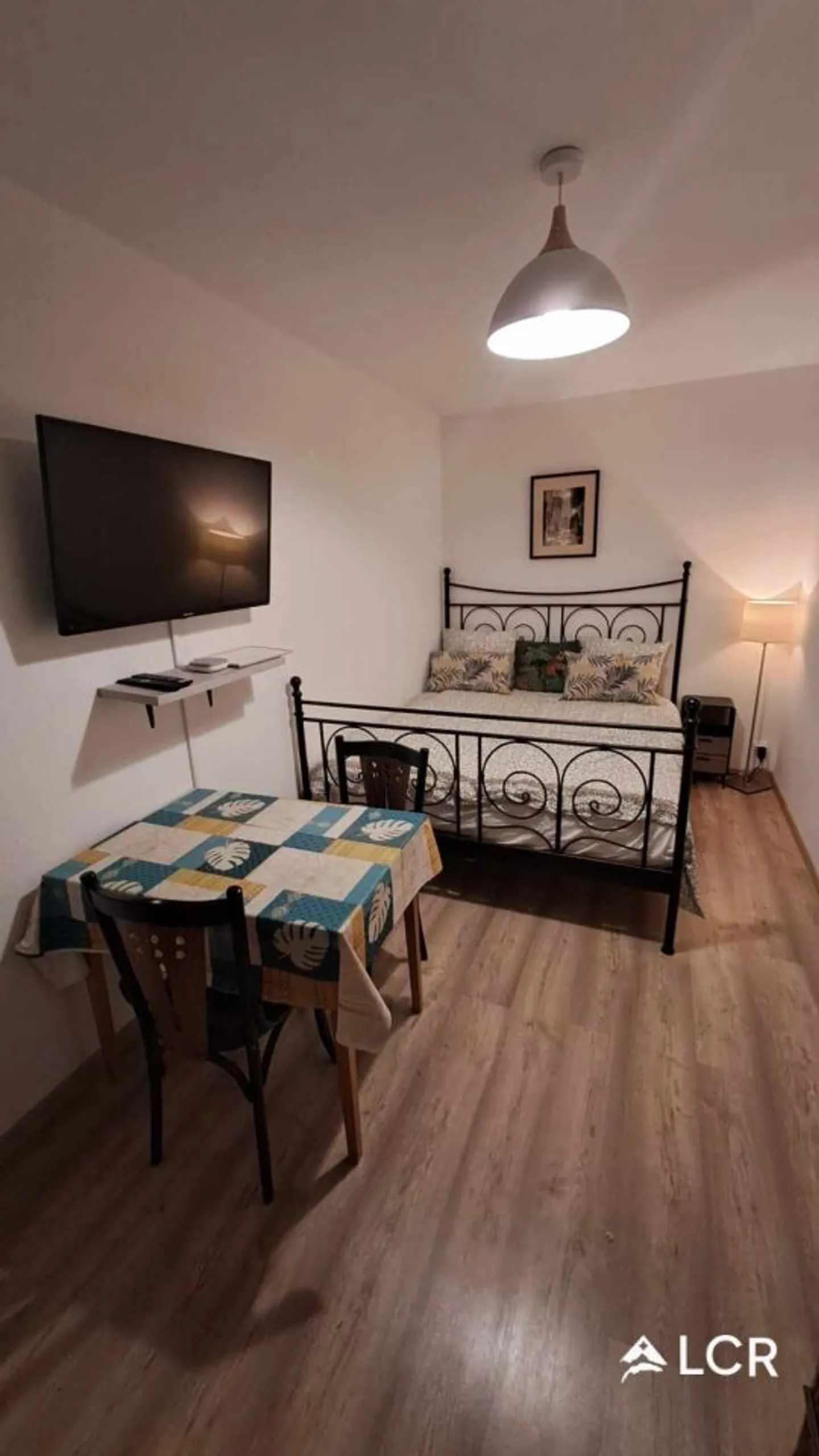 Bel appartement de 5.5pièces meublé 4 CHB / 2 SDB / 1 terrasse / 3 places de parc - Photo 8 sur 13