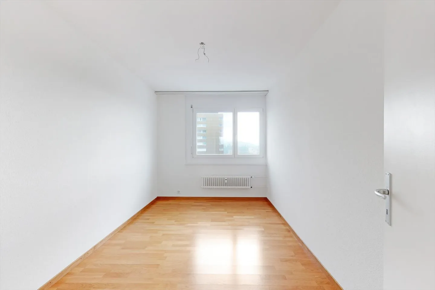 RENT WITHOUT DEPOSIT - Fantastic view over Birsfelden on the 14th floor - Photo 10 of 13