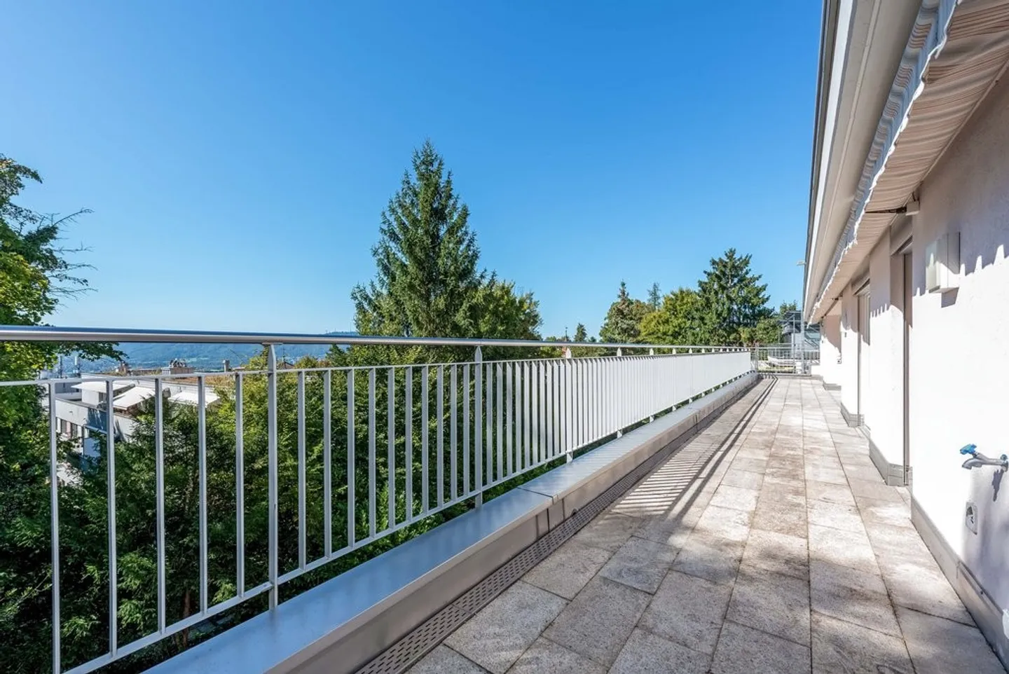 Living Space at Zürichberg - 8044 Zurich - Photo 9 of 12