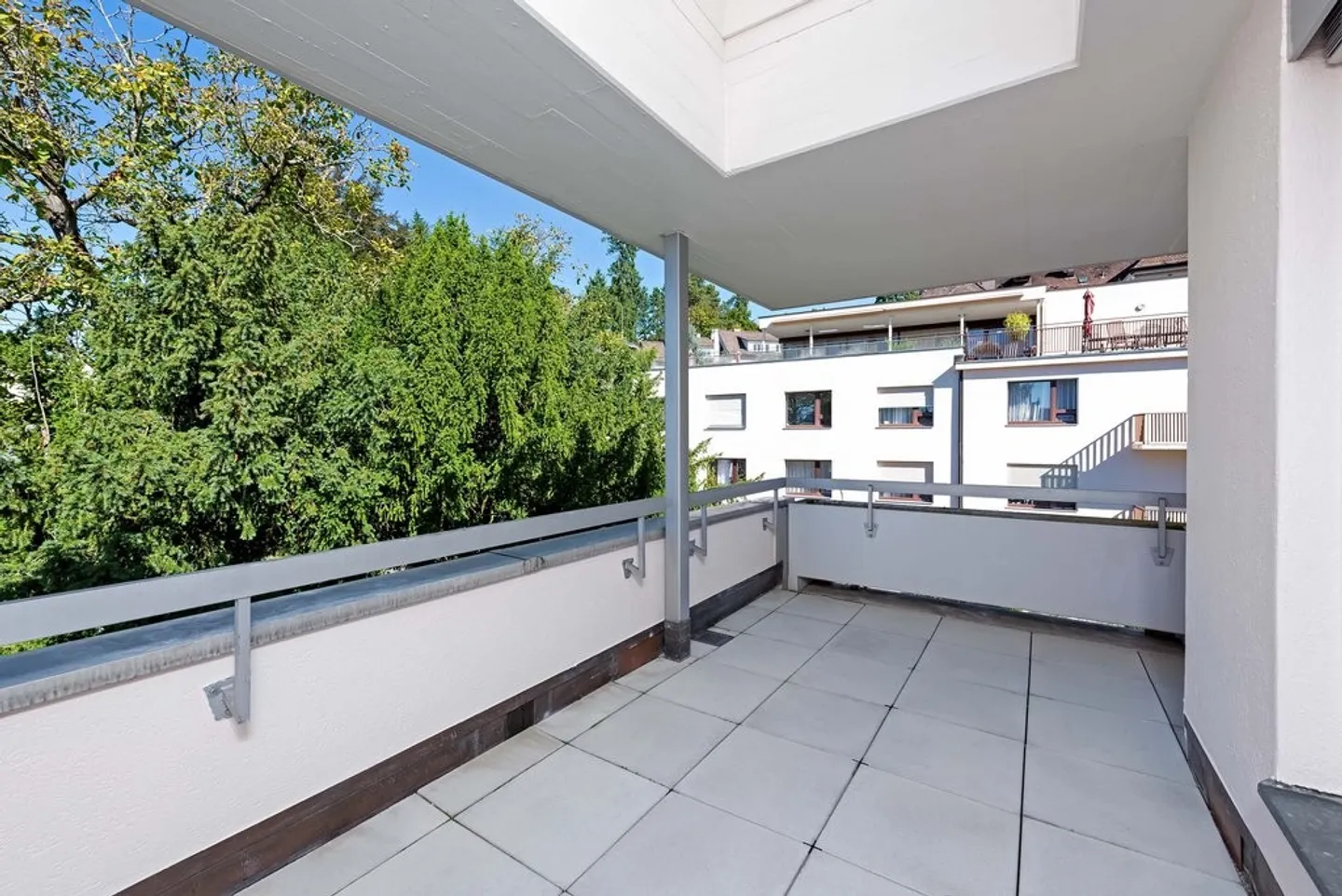 Living Space at Zürichberg - 8044 Zurich - Photo 10 of 12