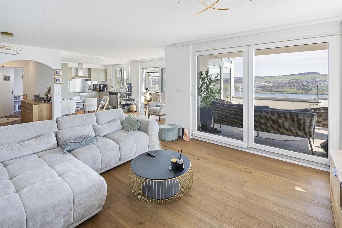 Chalet con vista lago mozzafiato - Foto 6 di 13