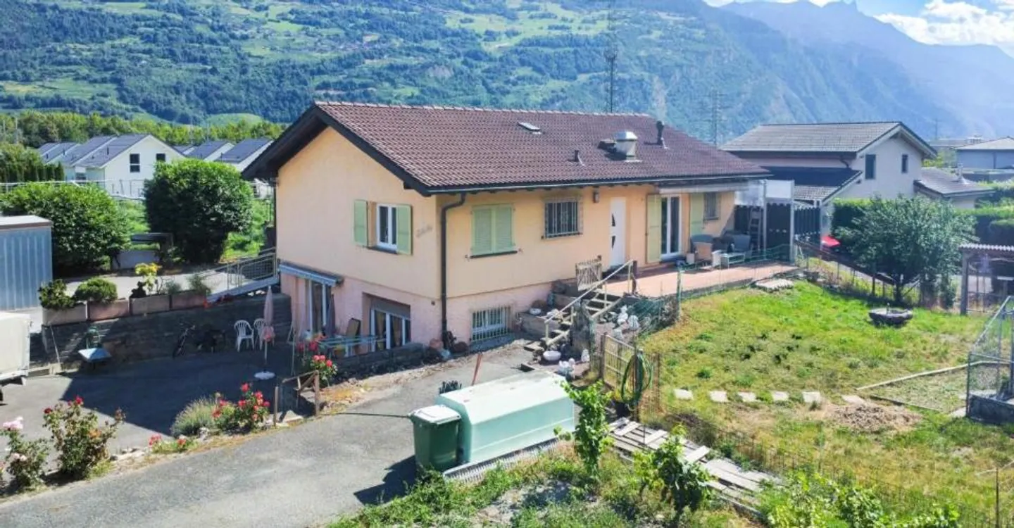 Villa spacieuse avec jardin - Photo 4 sur 12