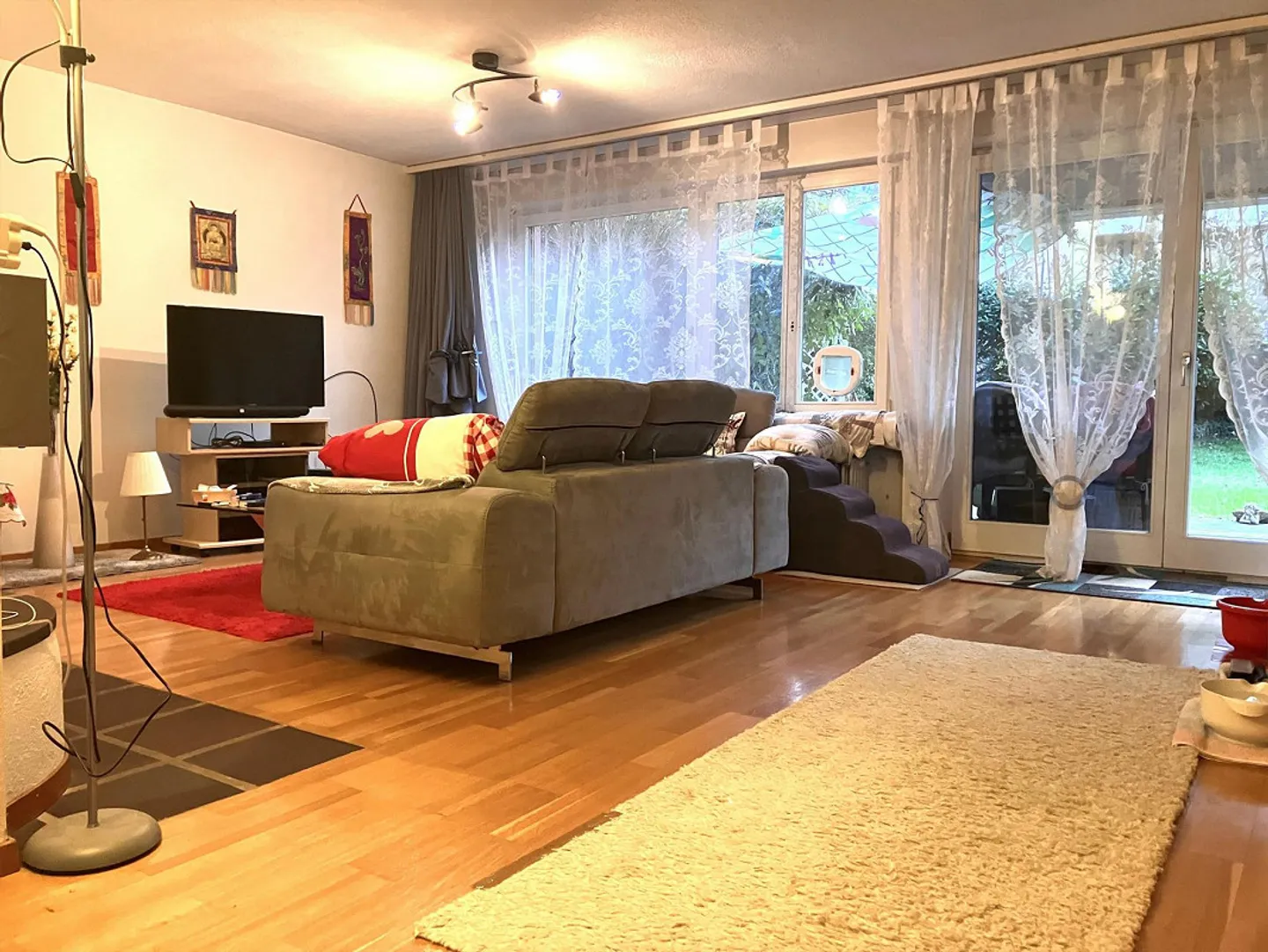 Appartamento al piano terra affascinante - Foto 3 di 10