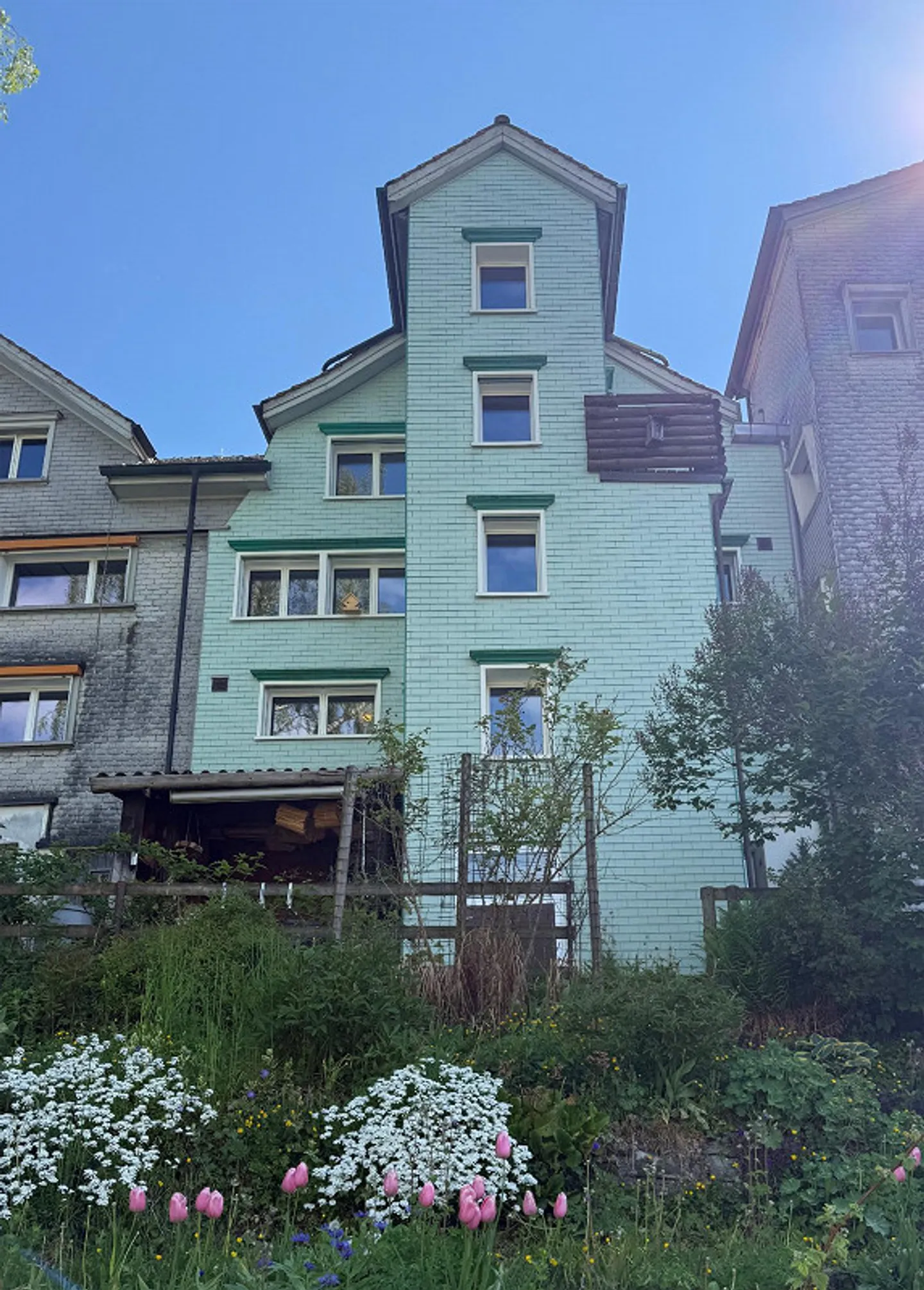 STATTLICHES 5 ZIMMER REIHENHAUS MIT EINLIEGERWOHNUNG - Photo 3 of 19