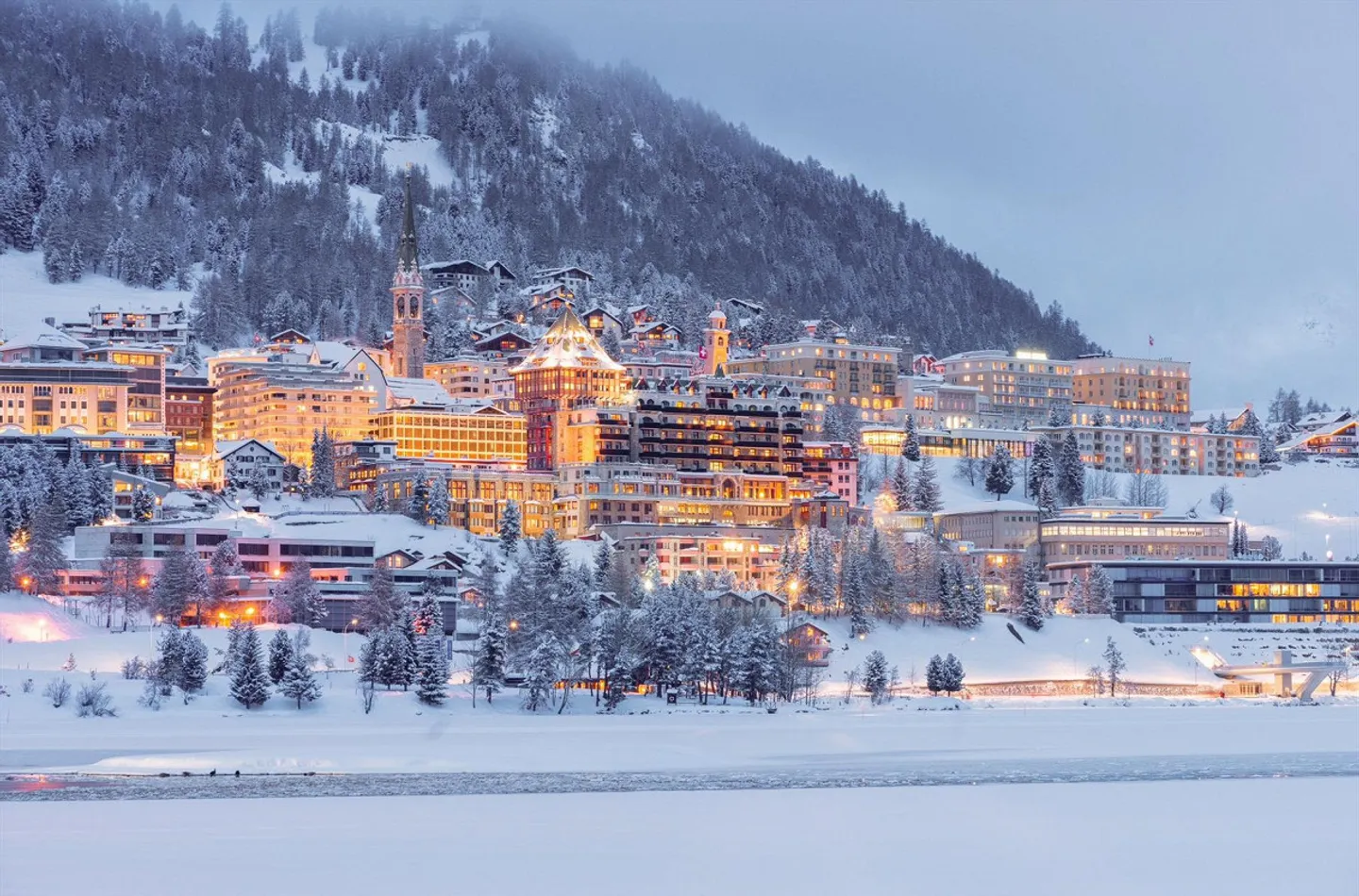3 Aussenparkplätze in St. Moritz - Foto 1 von 1