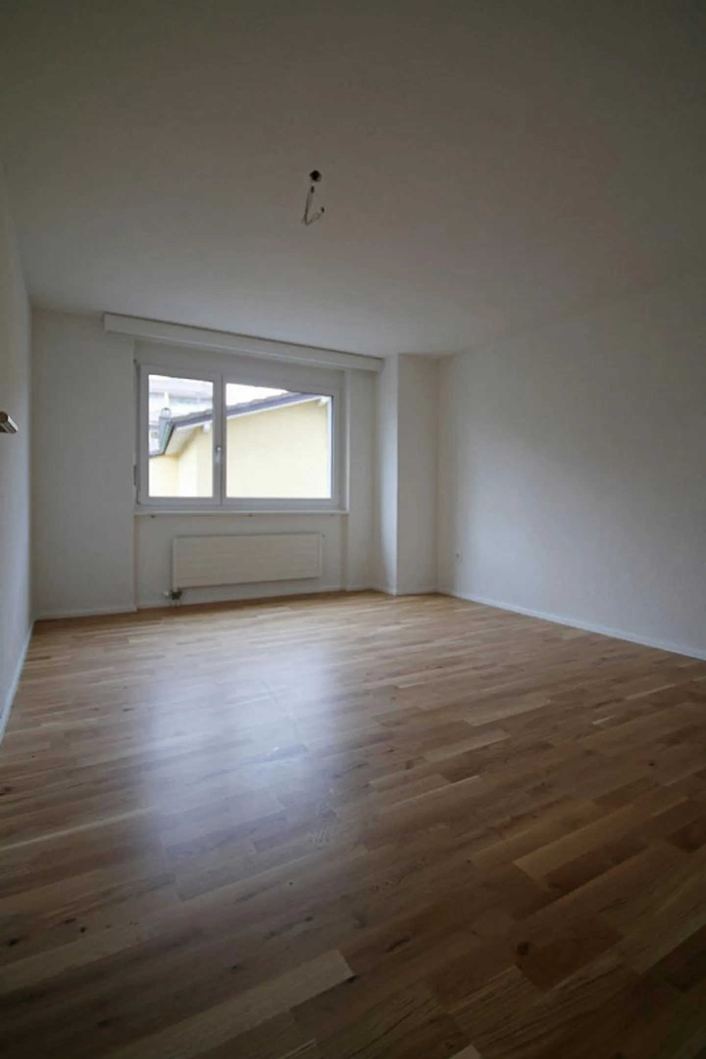 Modern and bright 3.5 room apartment centrally and quietly located - Photo 8 of 9