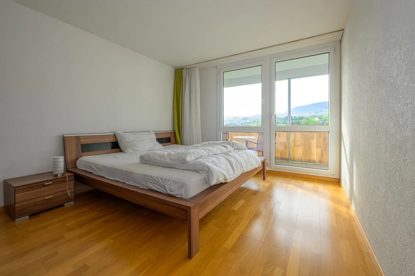 Wohnung mit atemberaubendem Seeblick - Foto 4 von 12
