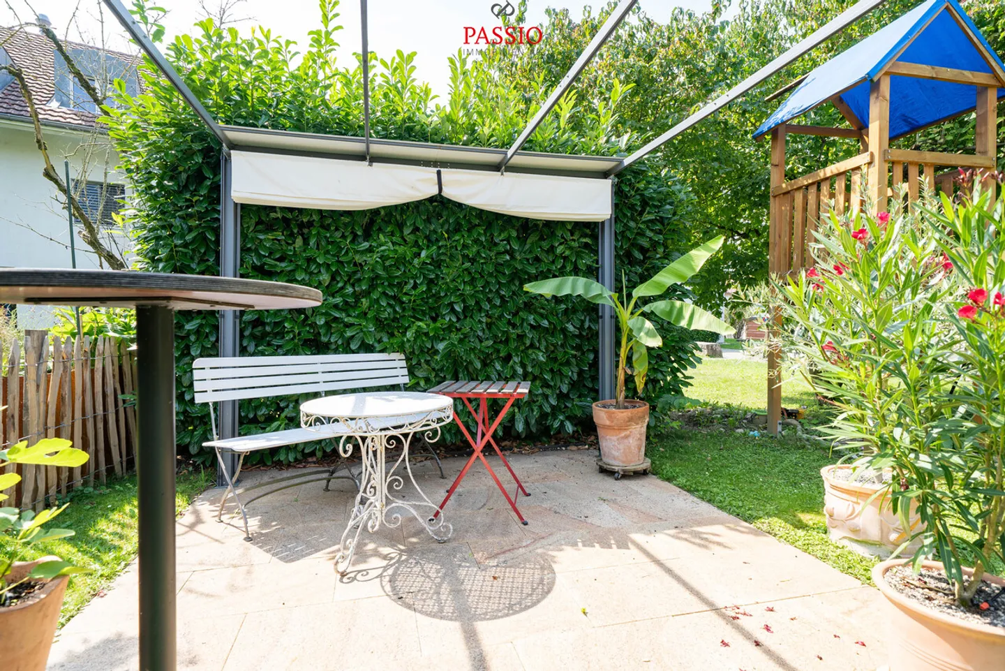 Casa a schiera di 5,5 stanze adatta alle famiglie con giardino ben curato - Foto 9 di 29