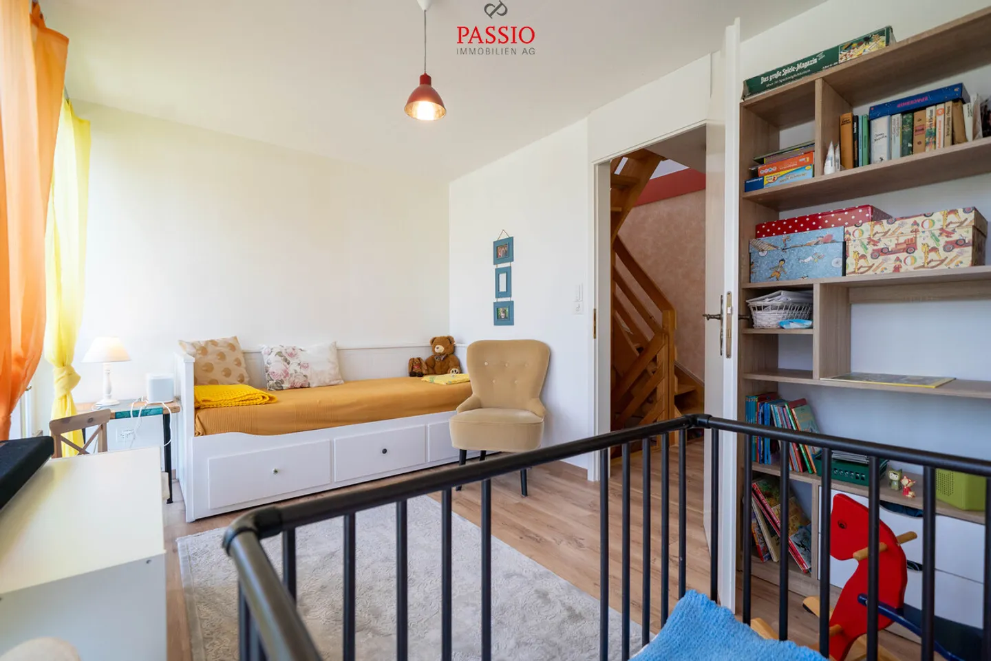 Casa a schiera di 5,5 stanze adatta alle famiglie con giardino ben curato - Foto 13 di 29
