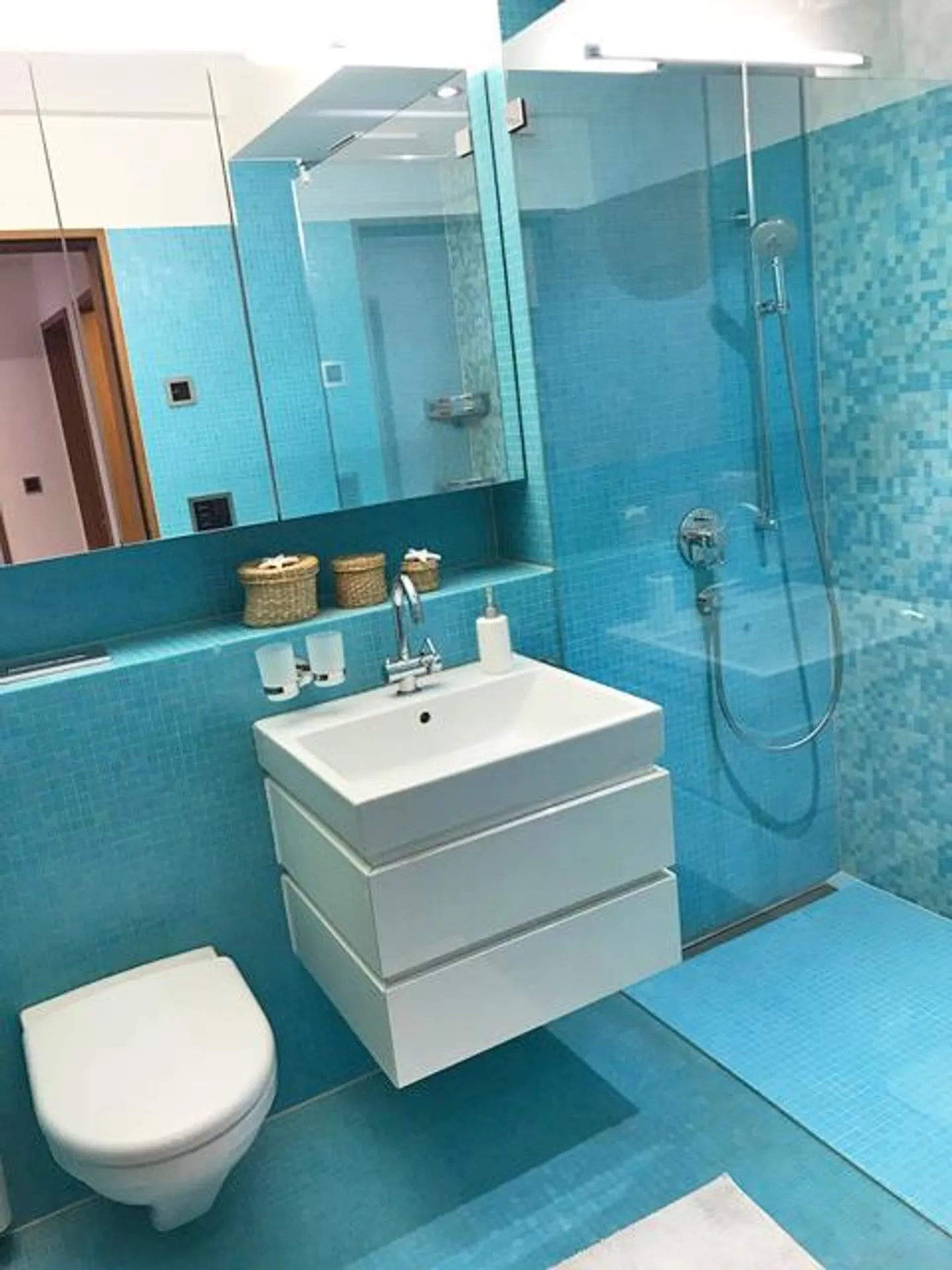 Luxurious 4.5-Room Apartment - Photo 8 of 12