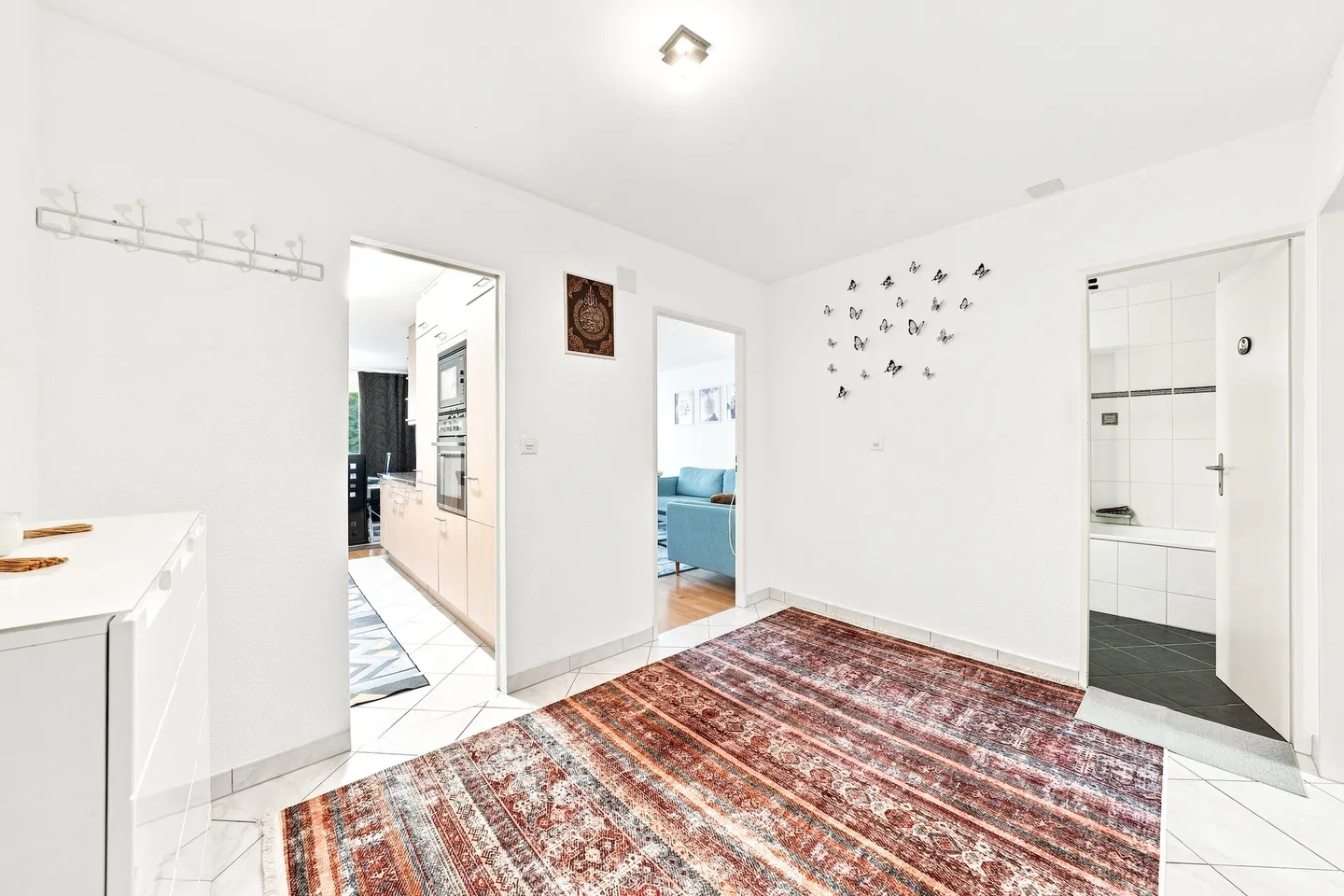Appartement spacieux avec balcon - Photo 2 sur 12