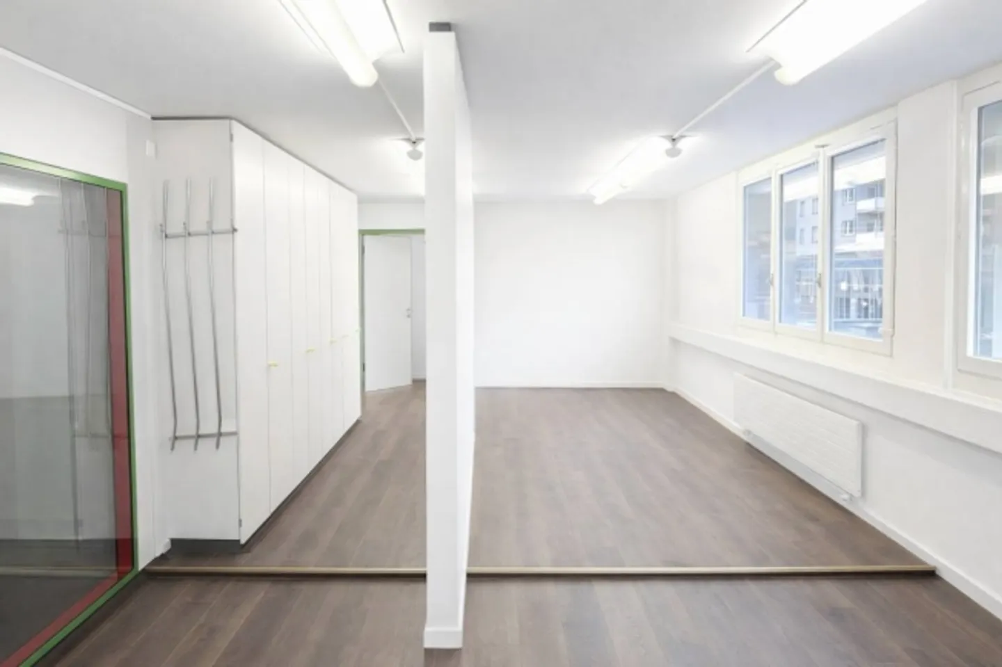 Office space for rent - Photo 9 of 10