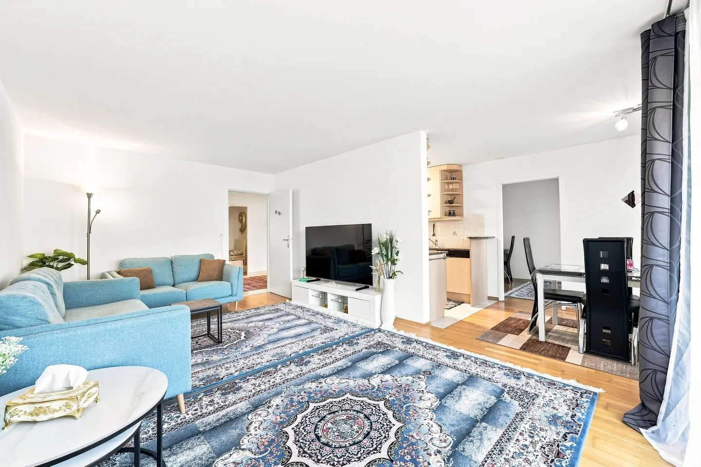 Appartement spacieux avec balcon - Photo 4 sur 12