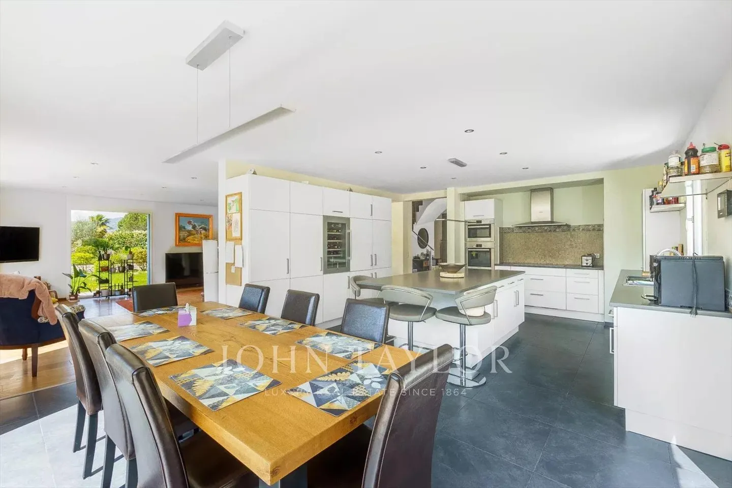 CO-ESCLUSIVITÀ! Casa unifamiliare in un quartiere prestigioso - Foto 6 di 13