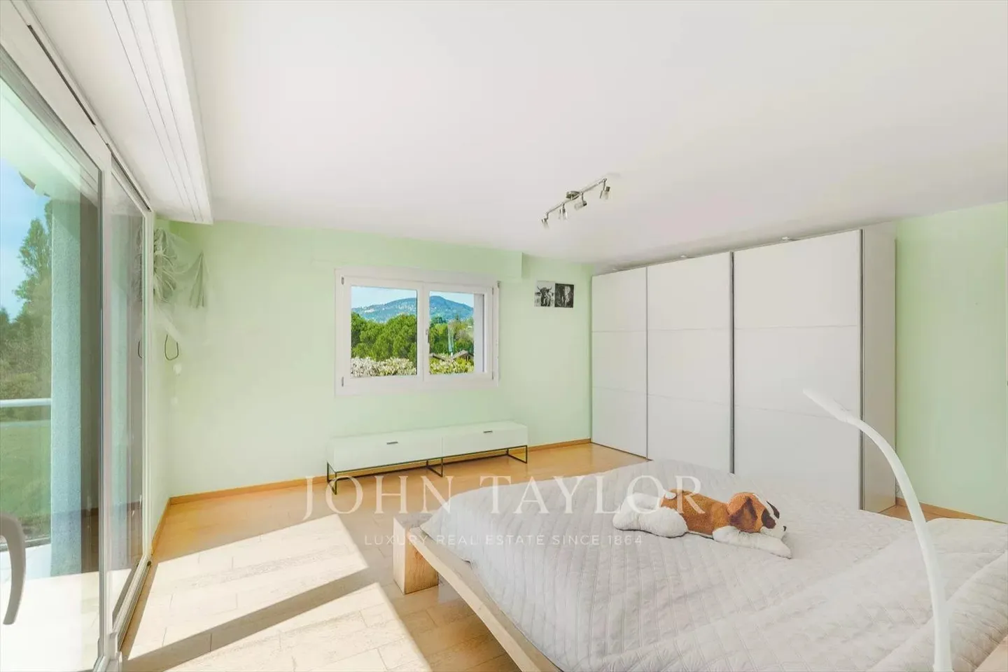 CO-ESCLUSIVITÀ! Casa unifamiliare in un quartiere prestigioso - Foto 10 di 13
