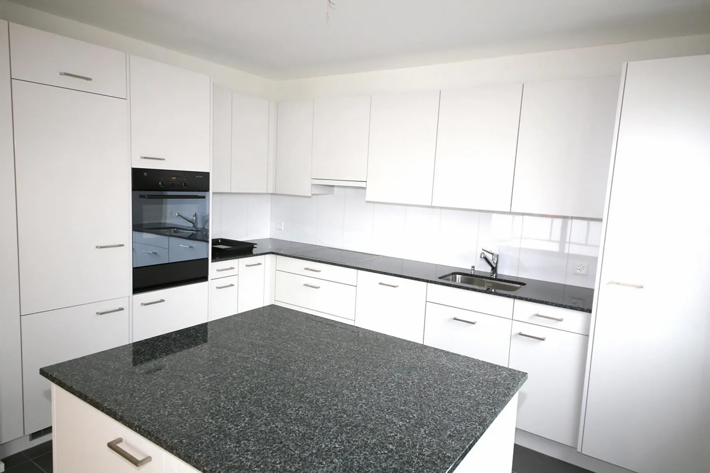 Vie moderne avec beaucoup d'espace ! - Photo 2 sur 6