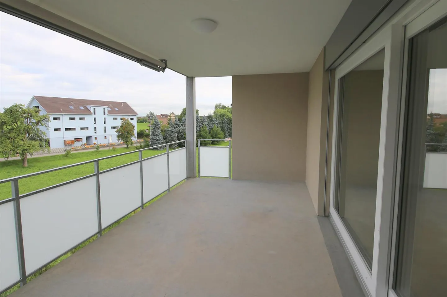 Vie moderne avec beaucoup d'espace ! - Photo 5 sur 6