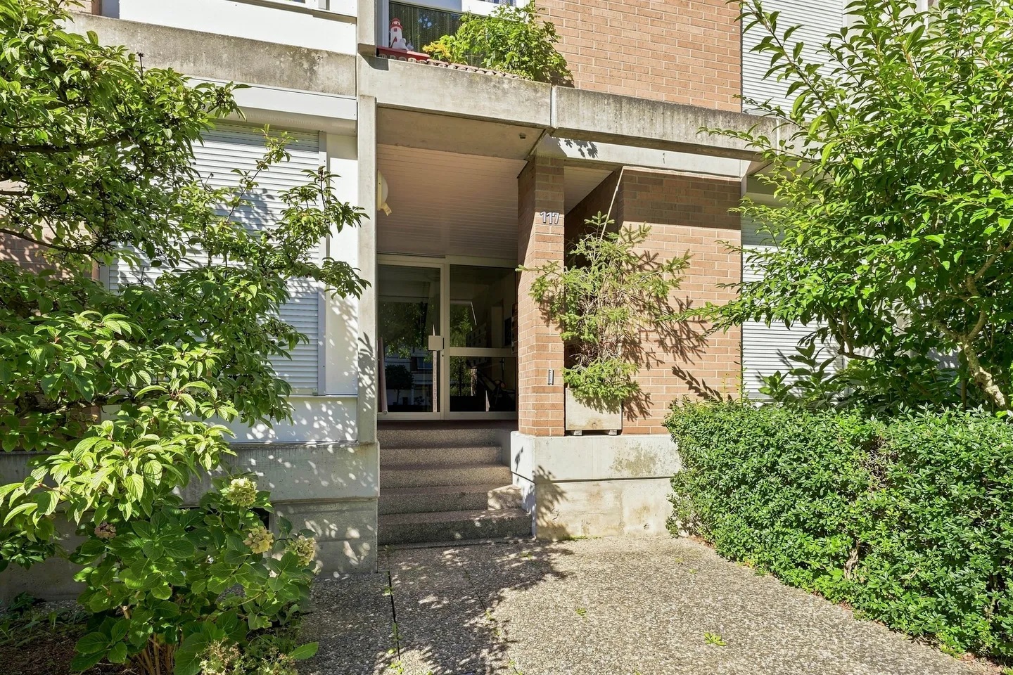 Appartement spacieux avec balcon - Photo 11 sur 12