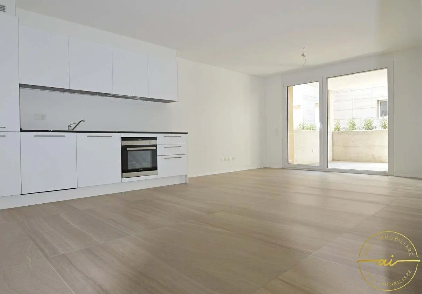 APPARTEMENT LUMINEUX DE 2,5 PIÈCES AVEC TERRASSE À BALERNA - Photo 1 sur 6