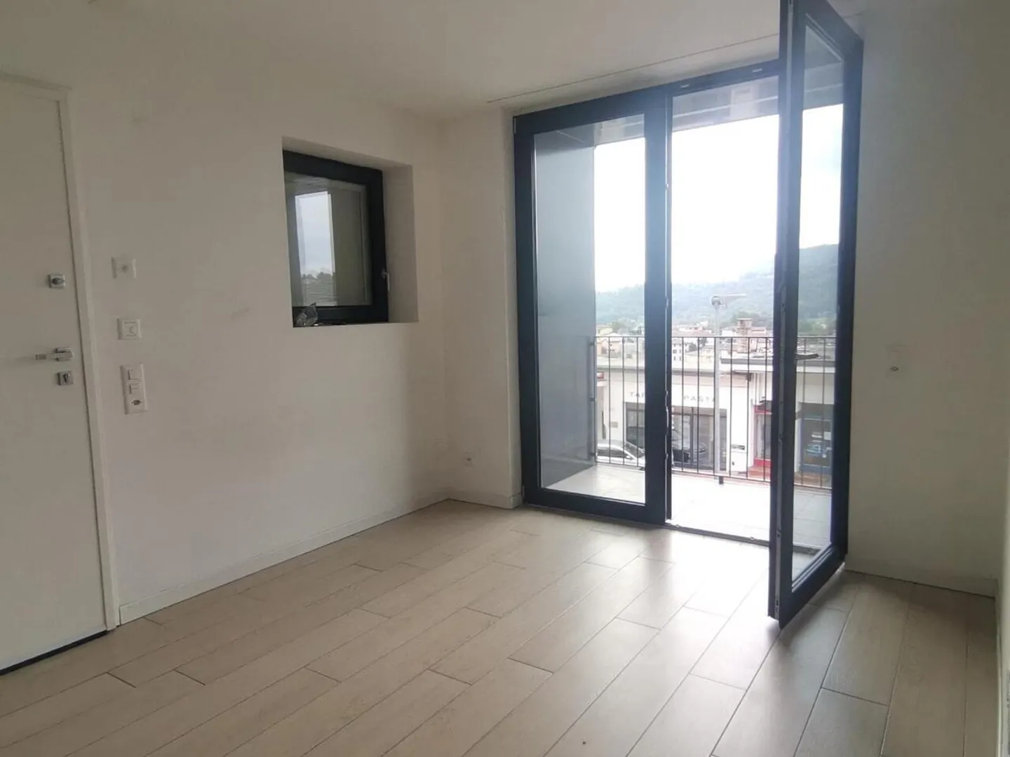 Bright 3 ½ Room Apartment in Genestrerio - Photo 4 of 13