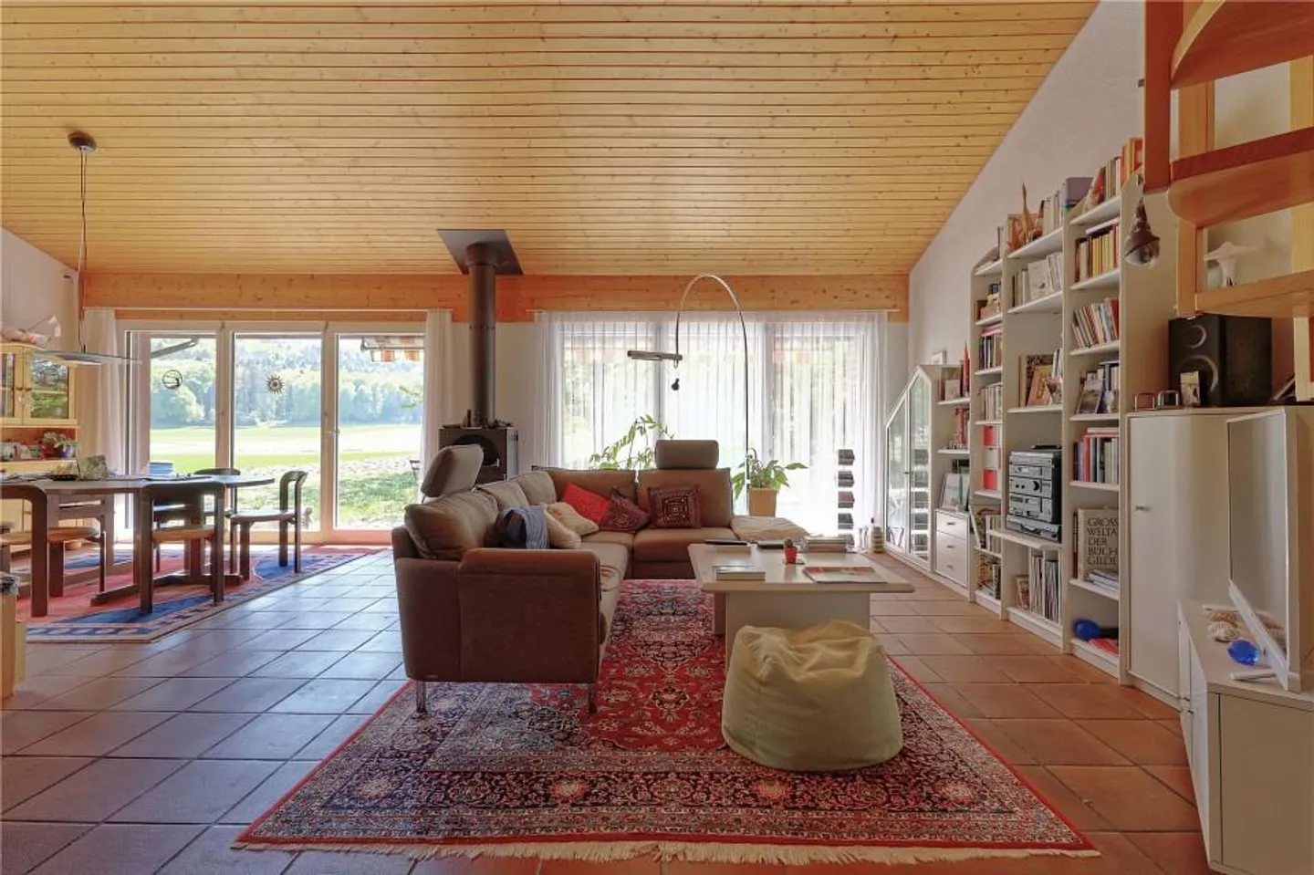 Maison semi-détachée de 4½ pièces avec vue sur la verdure - Photo 3 sur 13