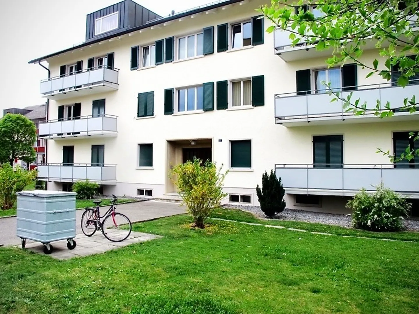 4.5 Room Apartment DG - Urban Residential Area - Photo 1 of 5