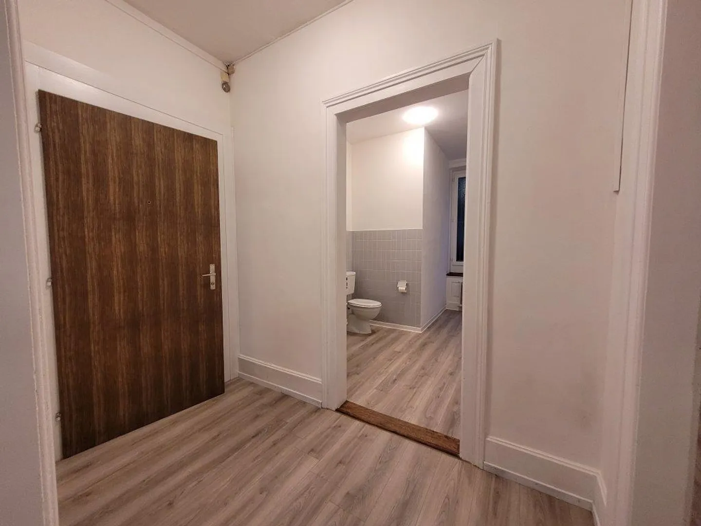 Large 2-room apartment for rent in St. Gallen - Photo 4 of 5