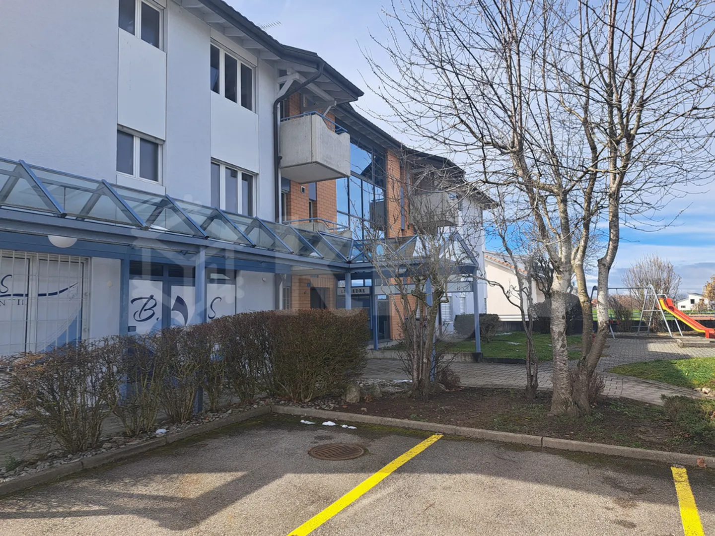 4,5 Zimmer im Erdgeschoss - Foto 1 von 2