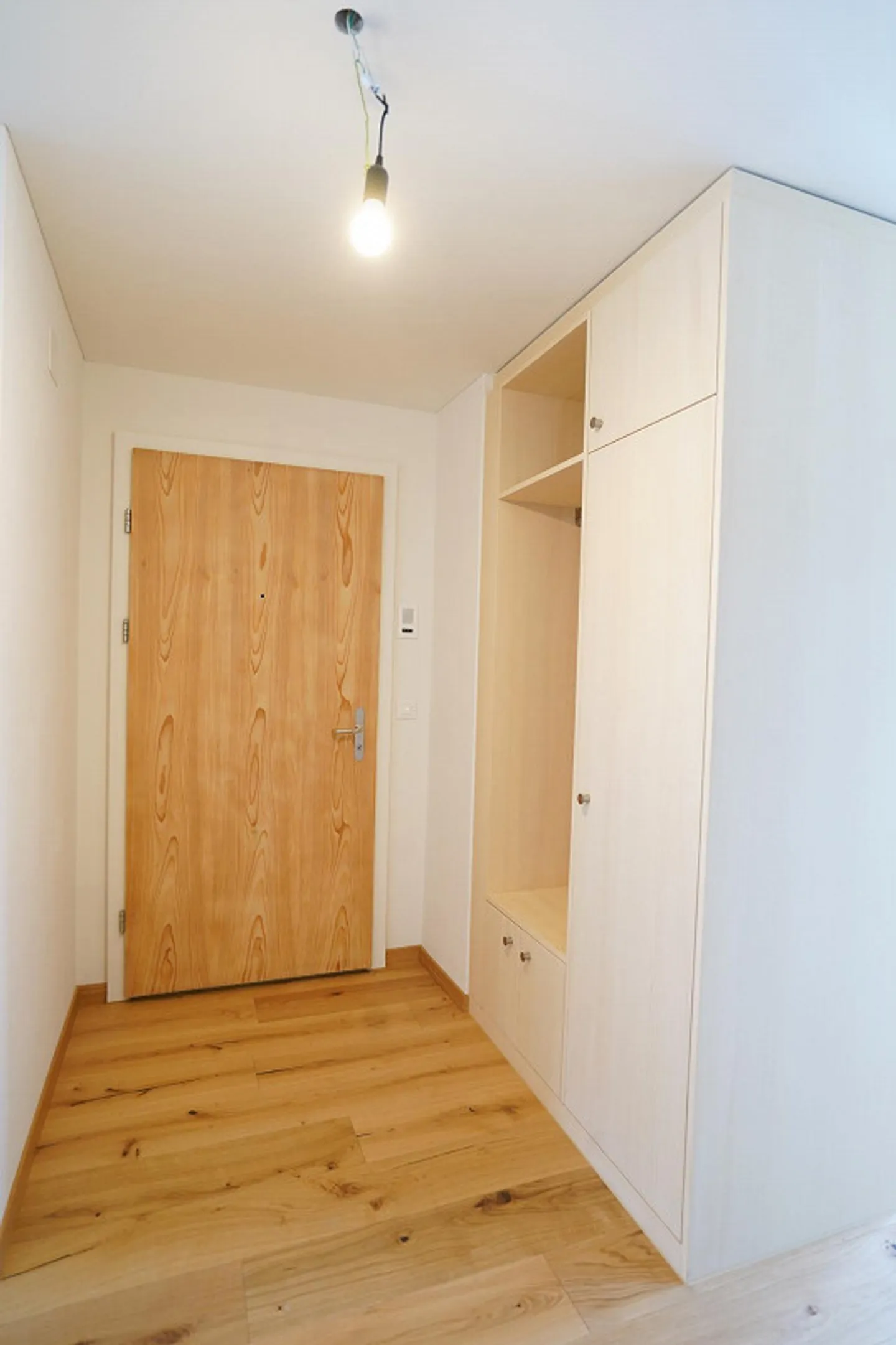 Appartement moderne de 4,5 pièces avec vue sur la montagne à Thusis - Photo 10 sur 13