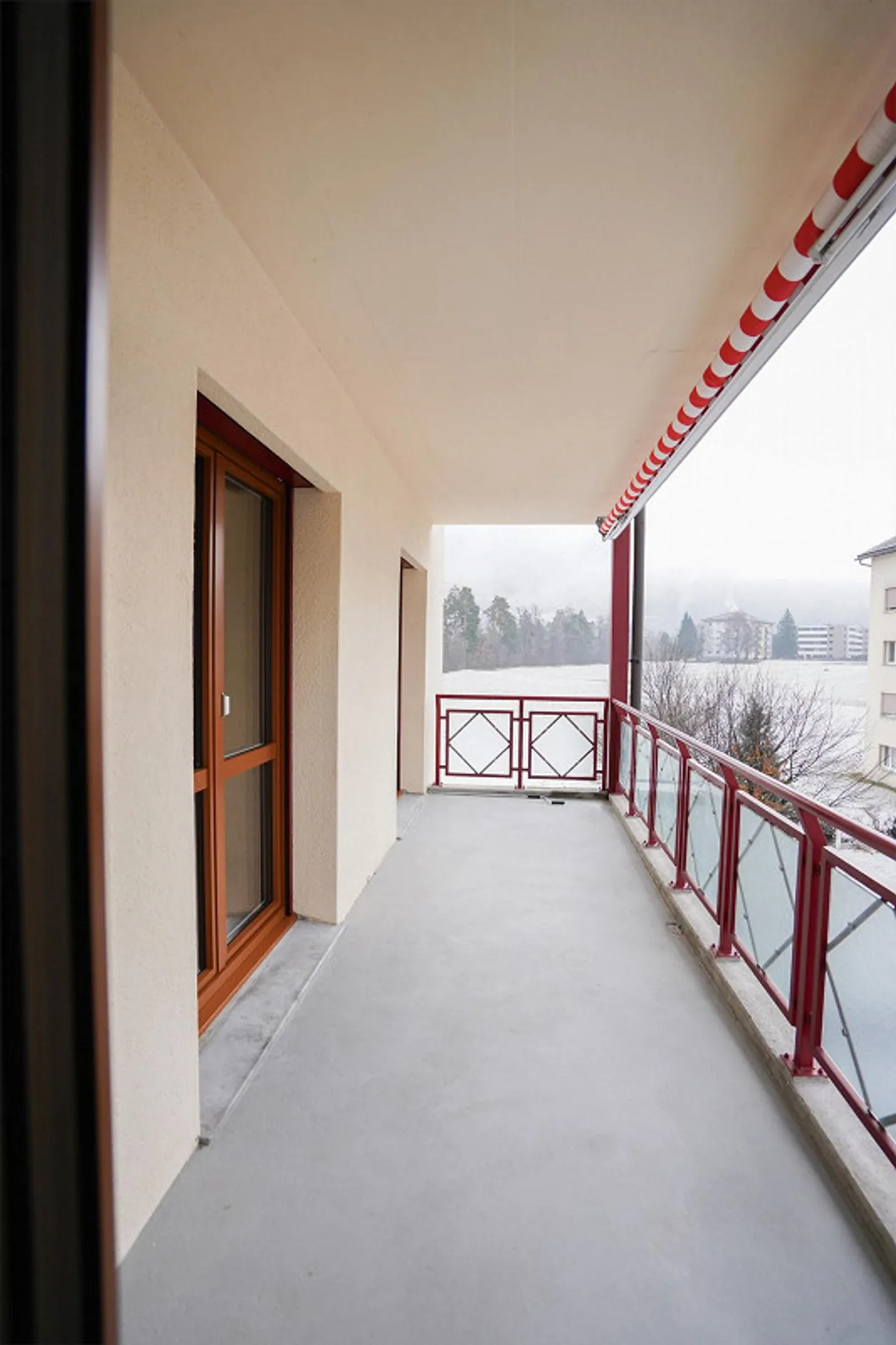 Appartement moderne de 4,5 pièces avec vue sur la montagne à Thusis - Photo 11 sur 13
